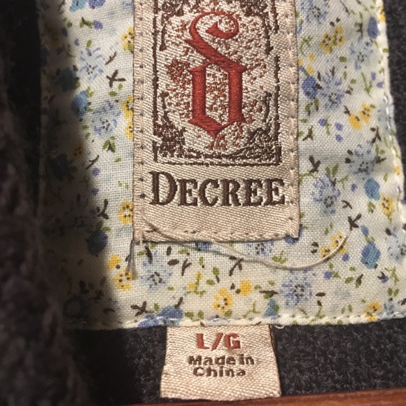 Decree Jacket - Picture 3 of 6